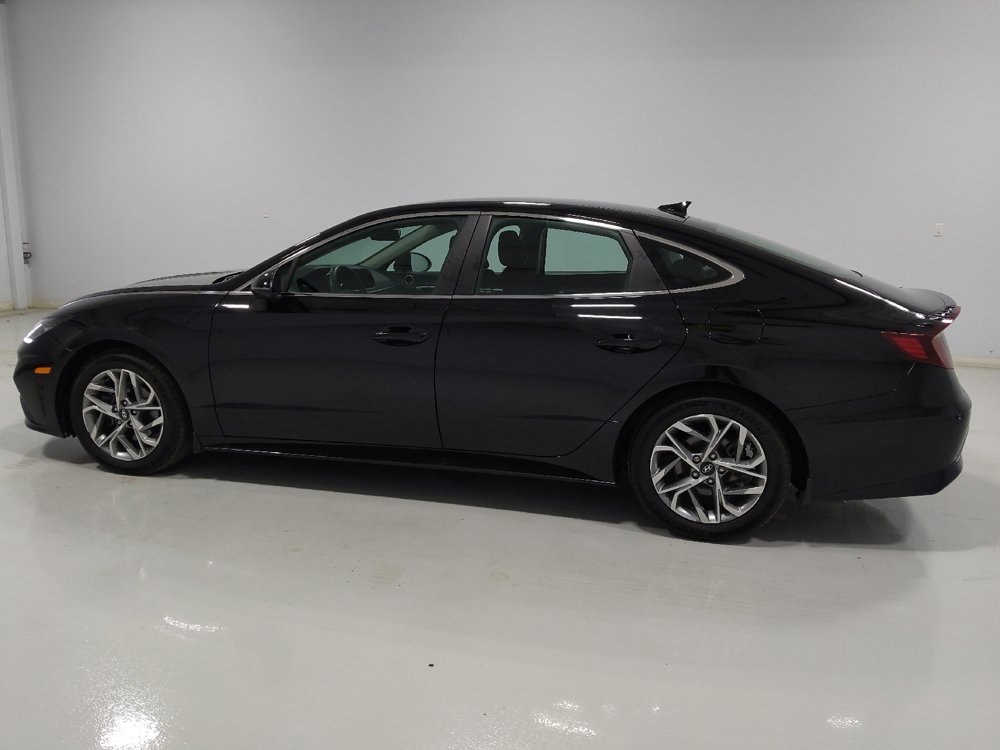 Used 2023 Hyundai Sonata SEL w/ Winter Weather Package FWD image 3
