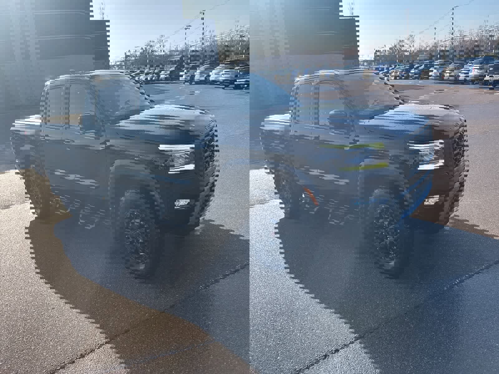 Used 2022 Nissan Frontier PRO-4X w/ Pro-4X Premium Package image 8