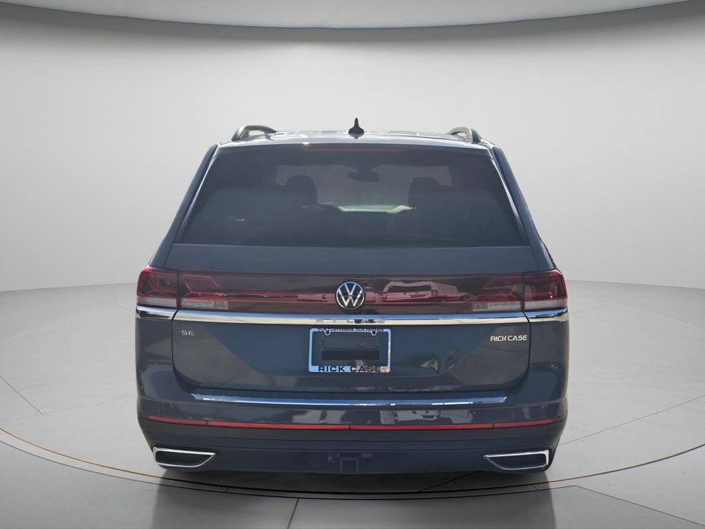 Certified 2026 Volkswagen Atlas SE FWD image 5
