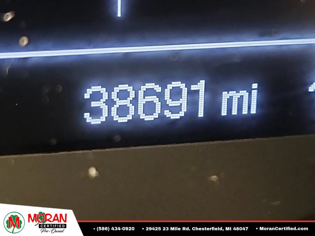 Used 2019 Chevrolet Trax LT w/ LT Convenience Package FWD image 7