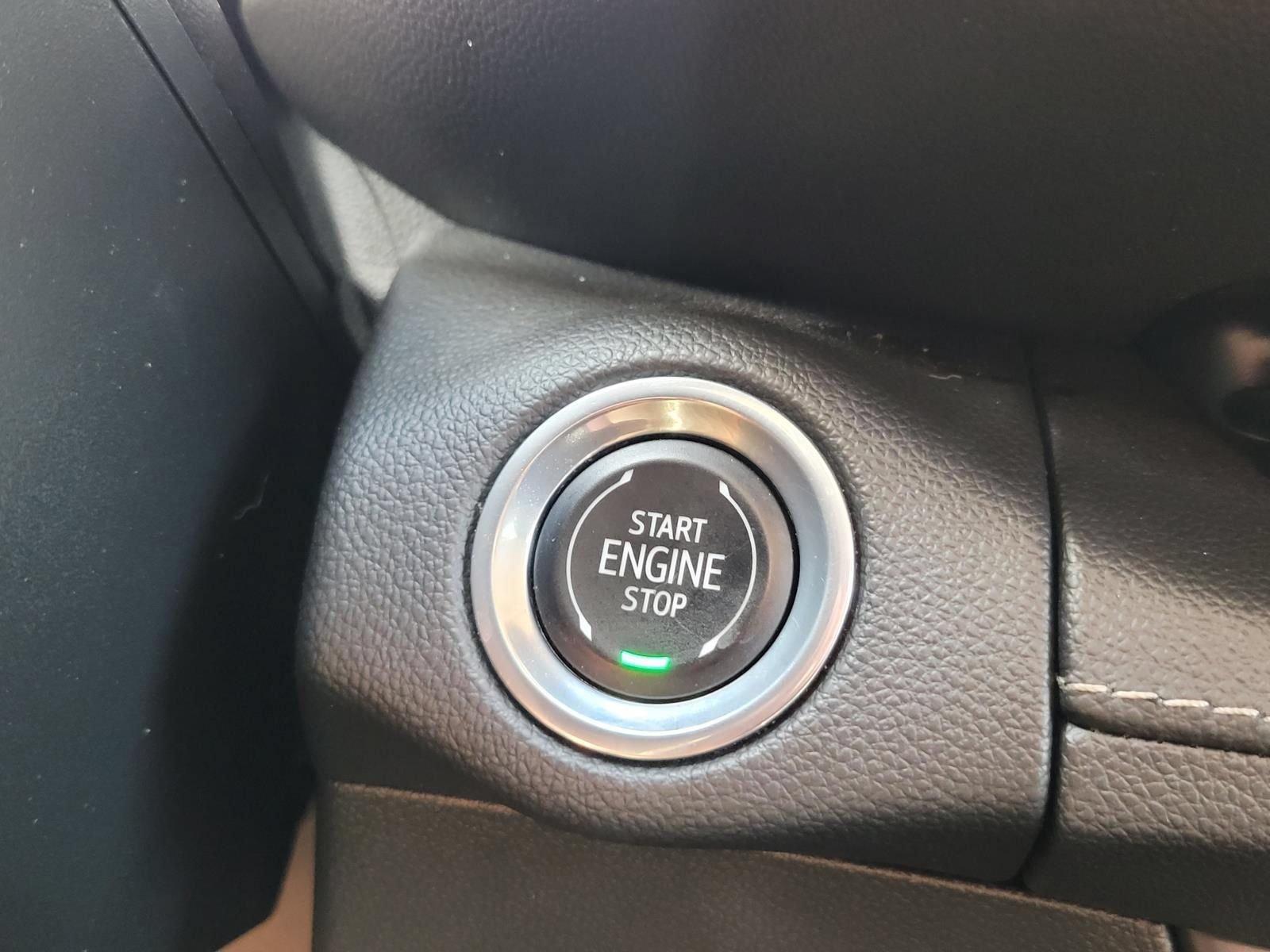 Used 2023 Buick Envision Essence w/ Sport Touring Package FWD image 27