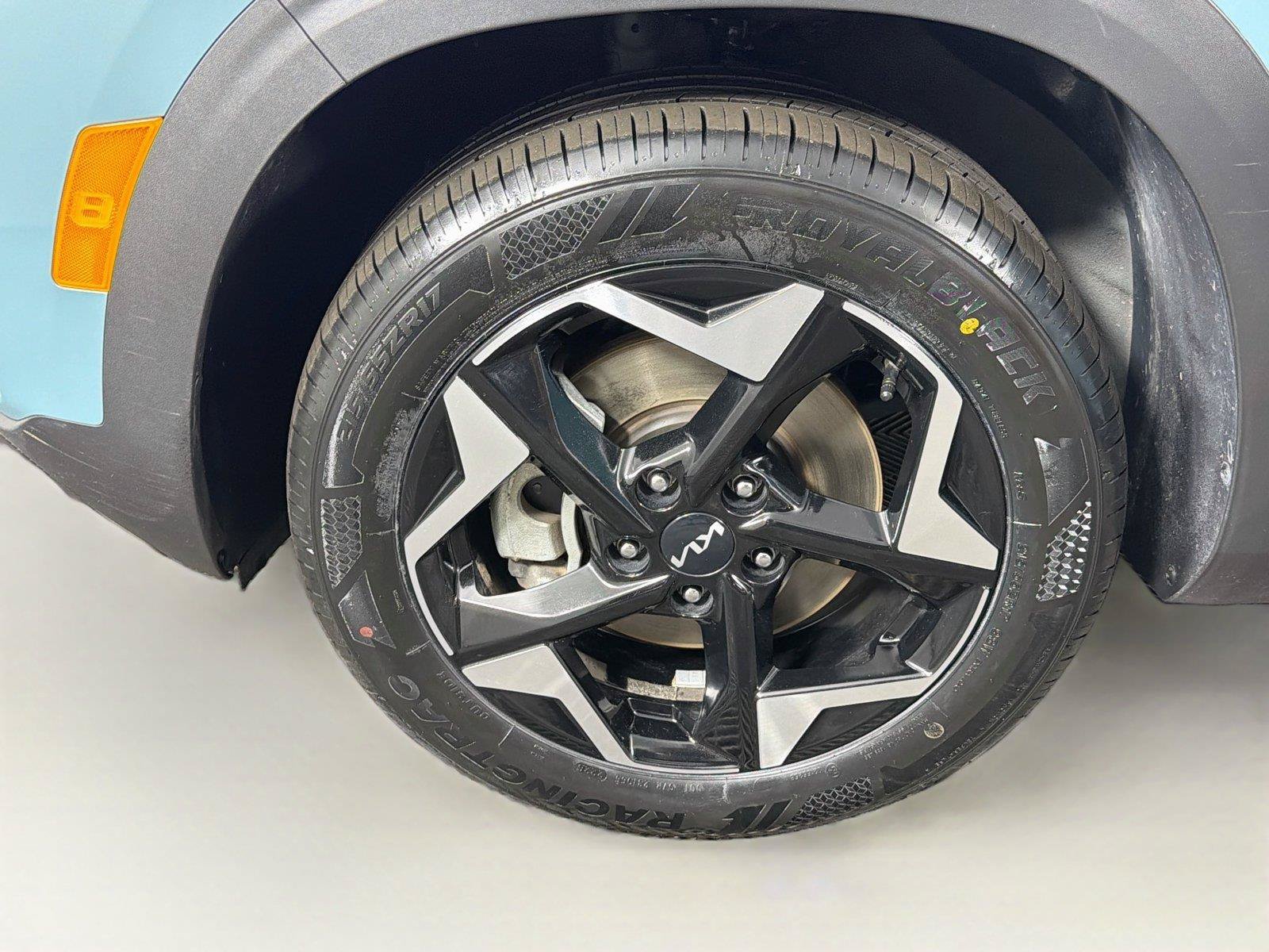 Used 2025 Kia Seltos EX AWD/4WD image 34