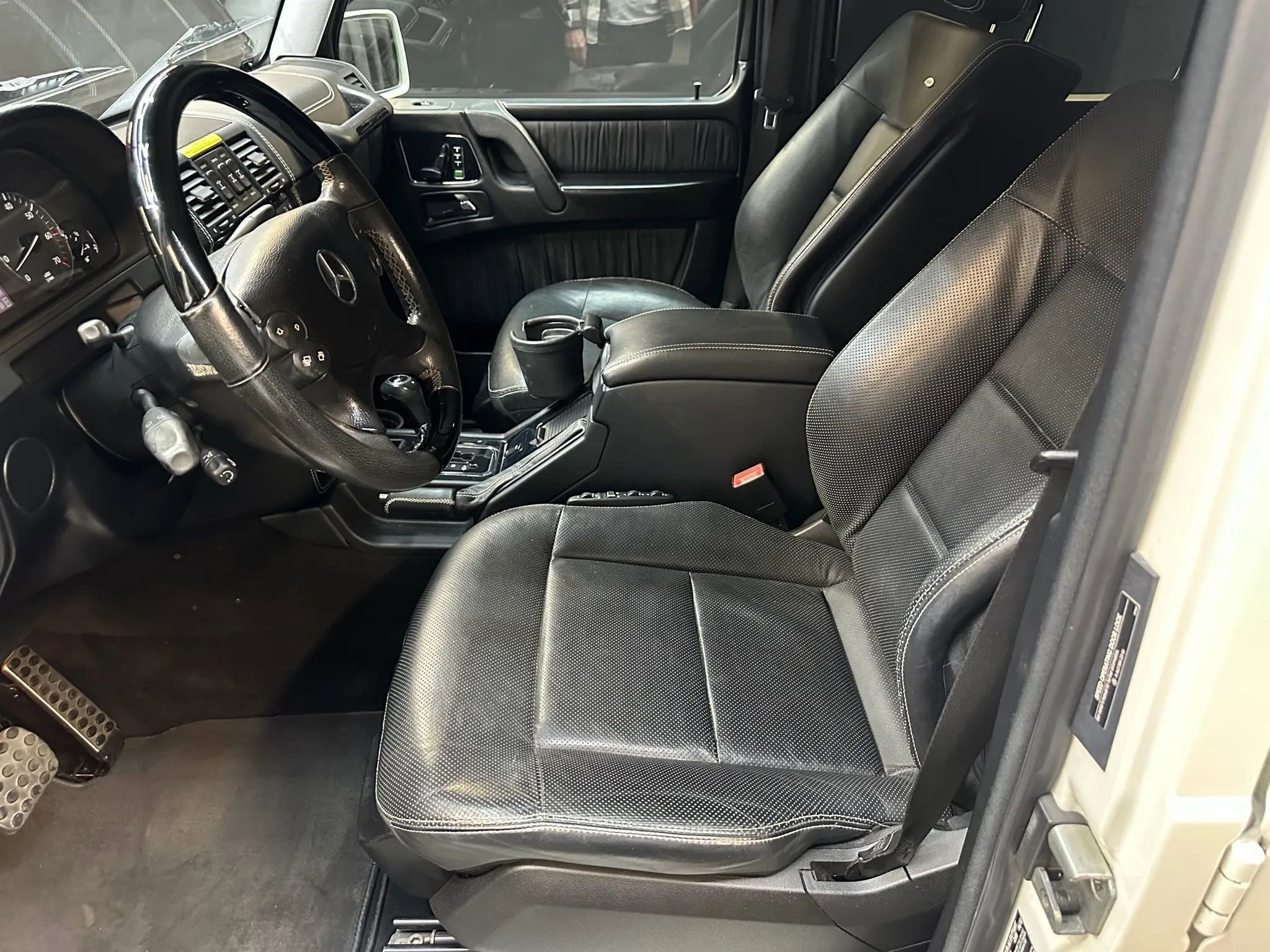 Used 2012 Mercedes-Benz G 550 image 18
