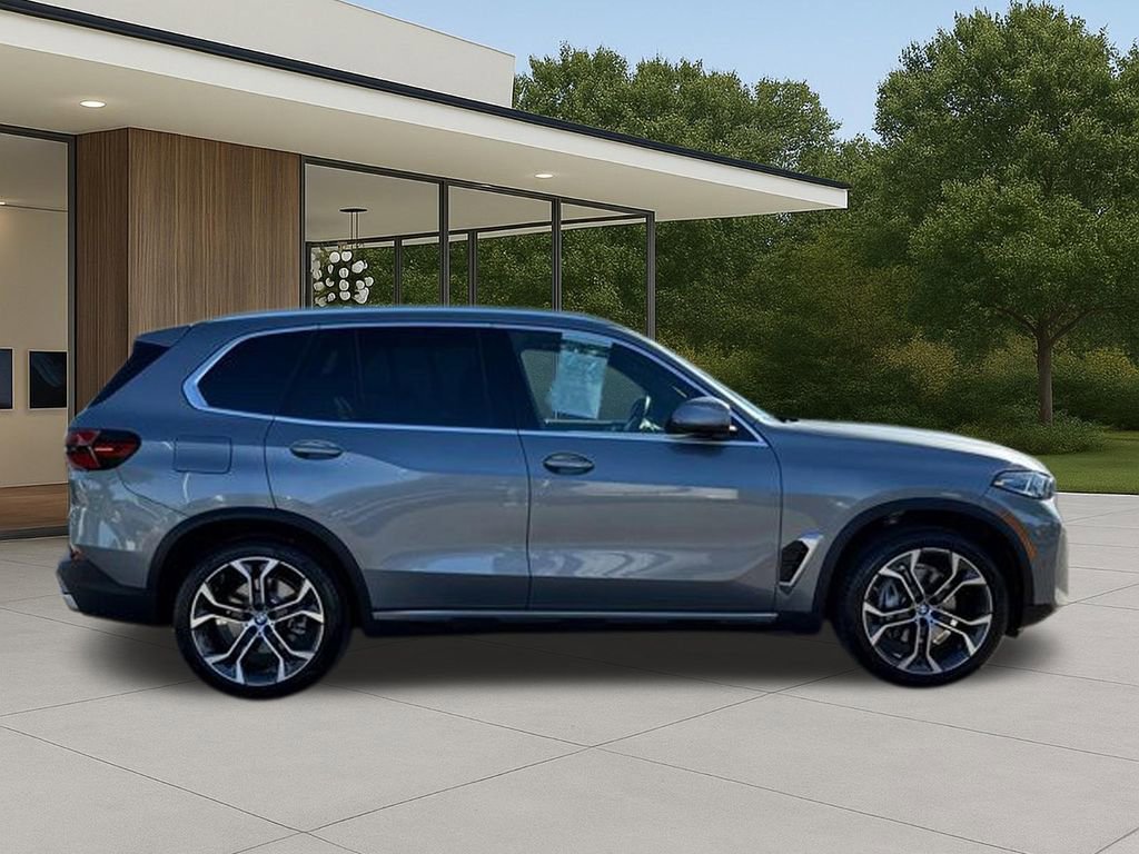 Used 2026 BMW X5 xDrive40i w/ Premium Package AWD/4WD image 7