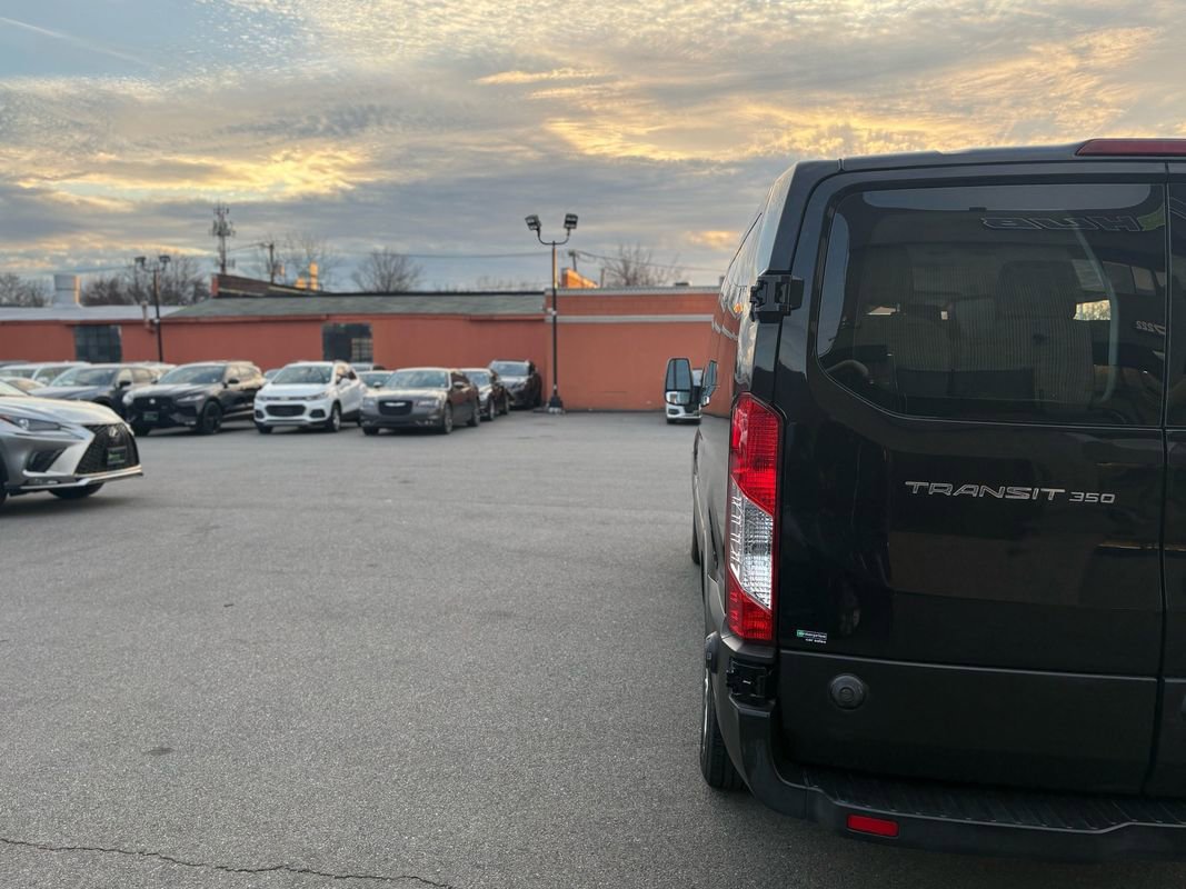 Used 2019 Ford Transit 350 XLT RWD image 13