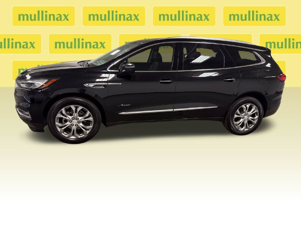 Used 2018 Buick Enclave Avenir w/ Avenir Technology Package FWD image 9