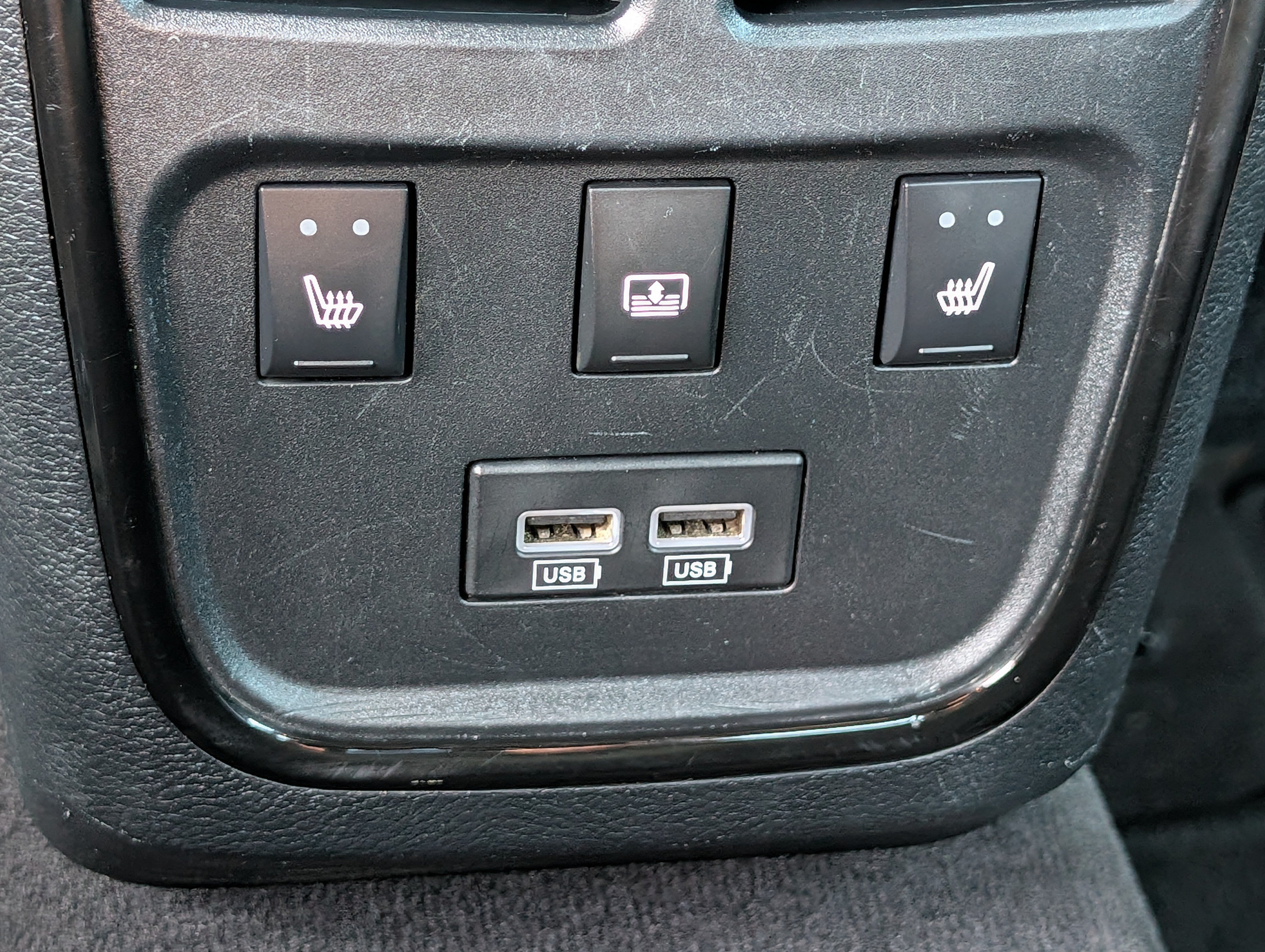 Used 2017 Chrysler 300 S w/ Safetytec Plus Group AWD/4WD image 15