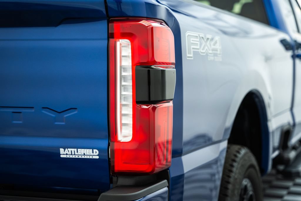 New 2026 Ford F350 XLT w/ XLT Premium Package AWD/4WD image 8