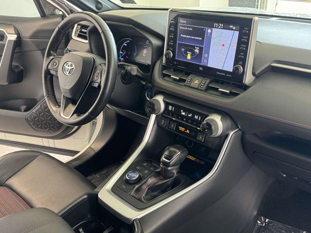 Used 2022 Toyota RAV4 XSE w/ Weather Package image 9