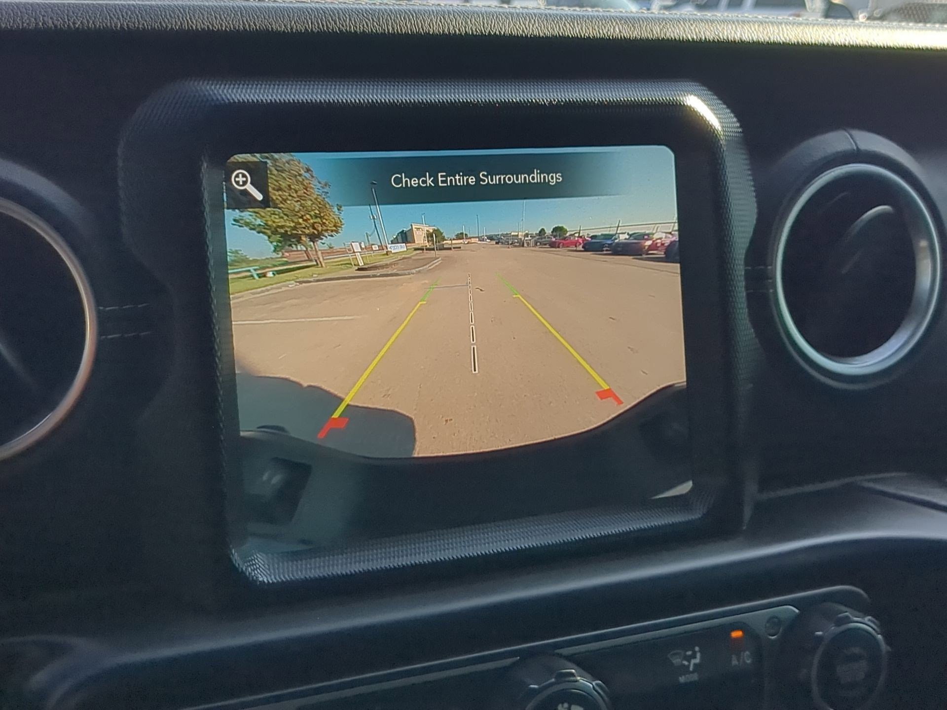 Used 2022 Jeep Gladiator Overland w/ Popular Equipment Package image 24