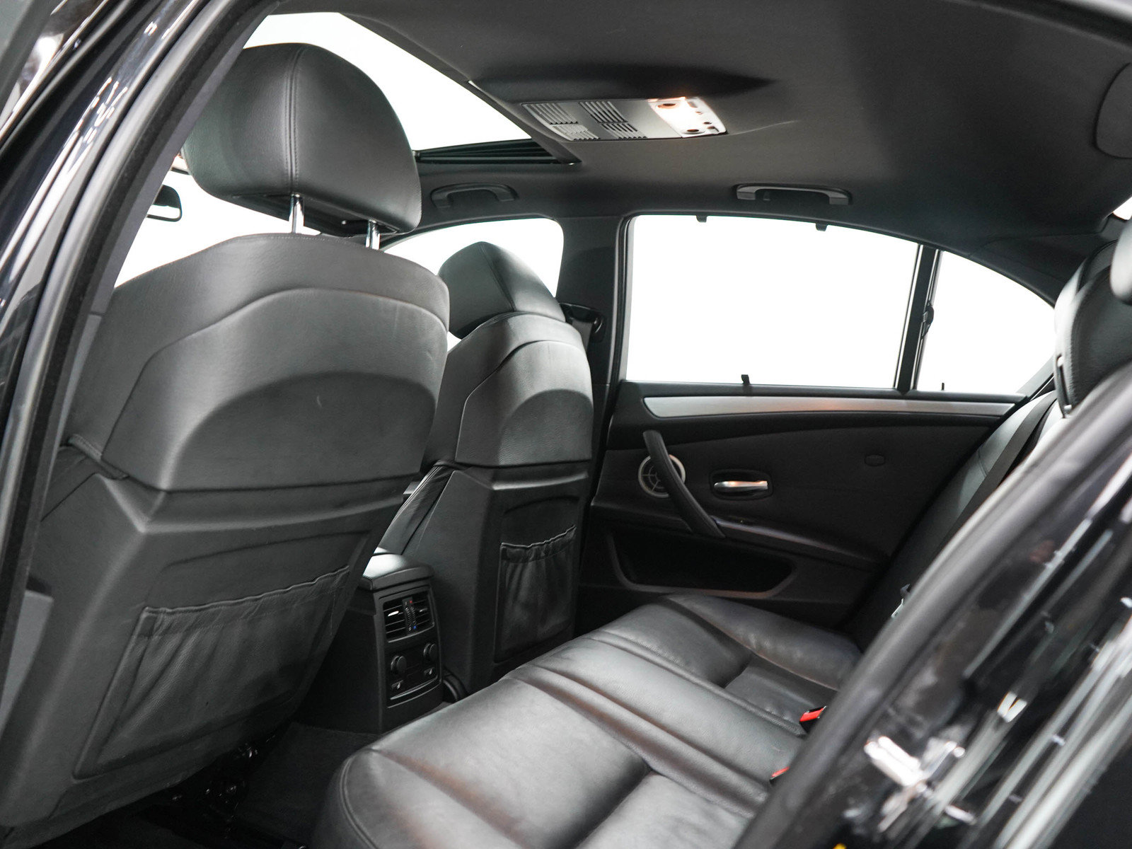 Used 2008 BMW M5 RWD image 16