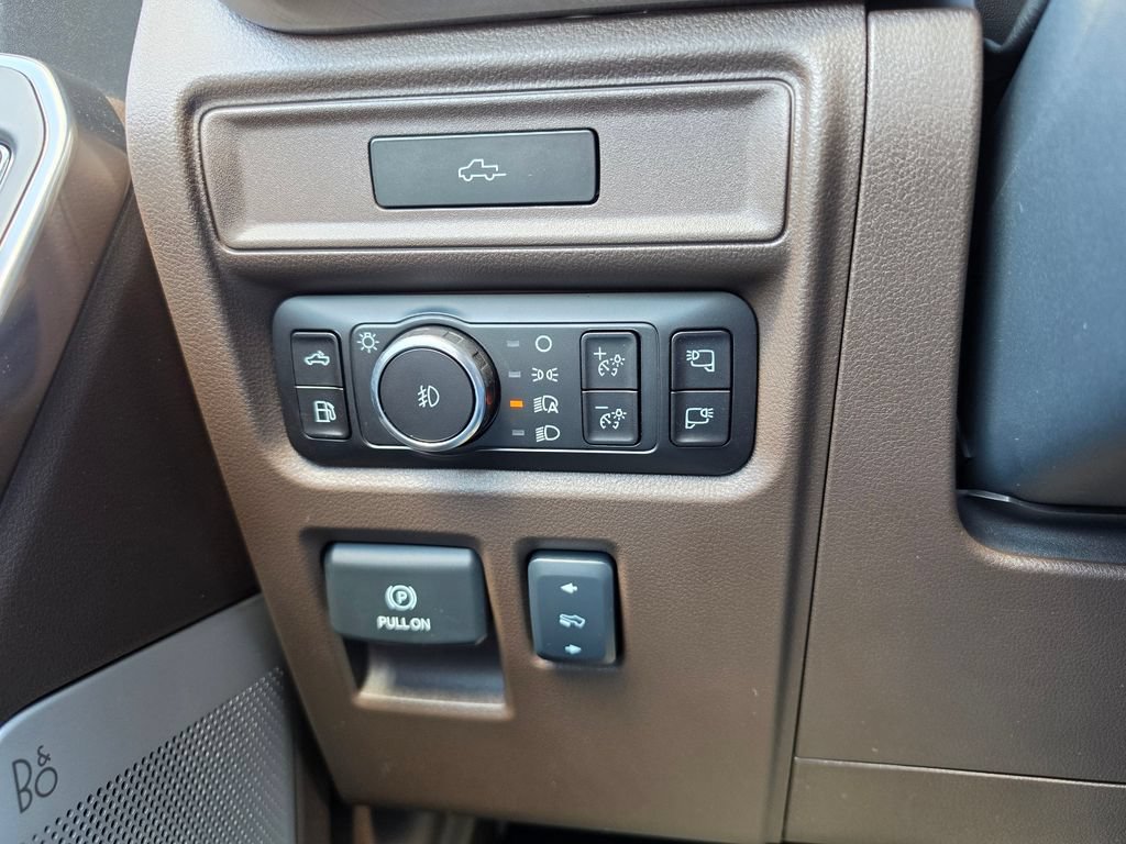 New 2026 Ford F150 King Ranch w/ Equipment Group 601A High AWD/4WD image 23