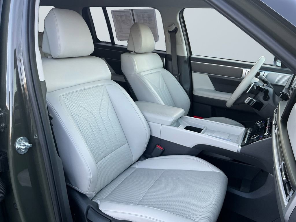 Used 2024 Hyundai Santa Fe SEL image 16