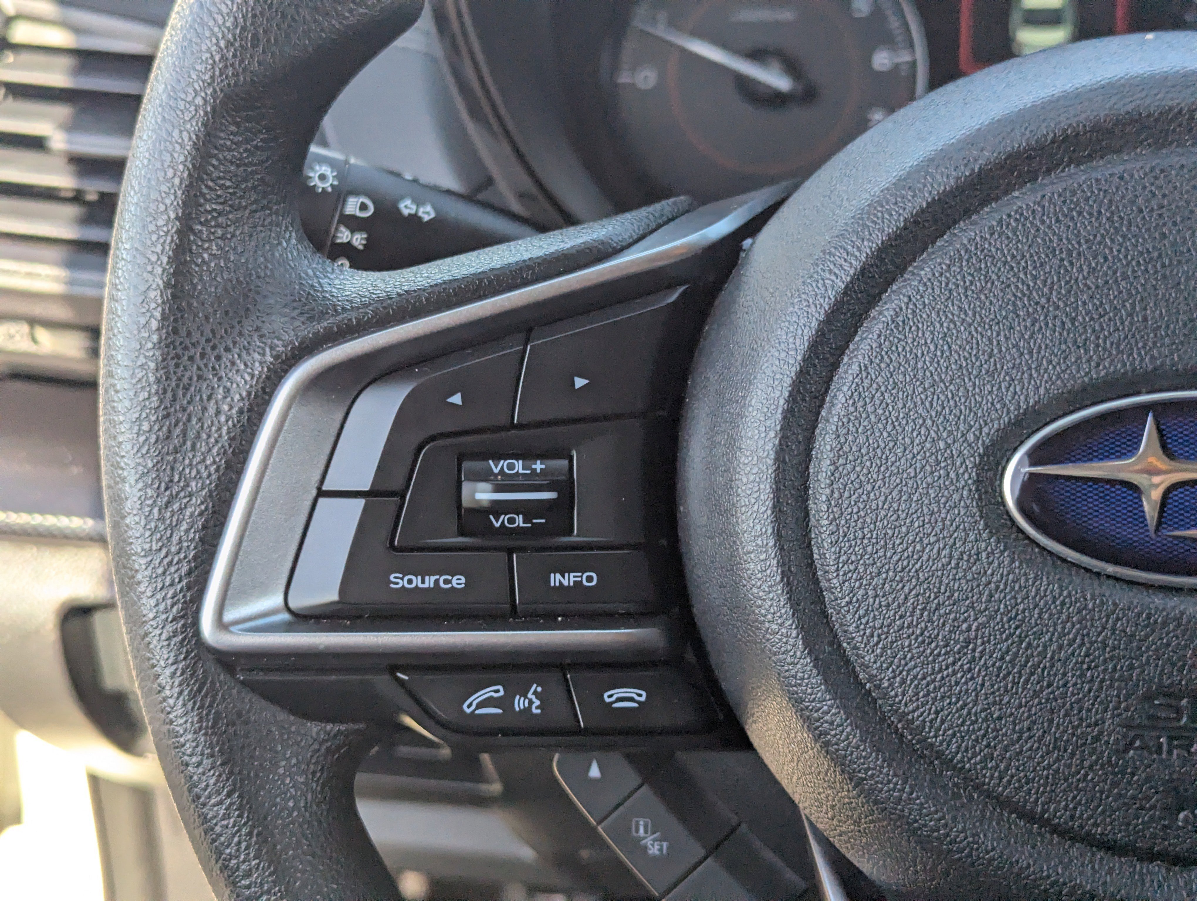 Certified 2023 Subaru Crosstrek 2.0i image 27