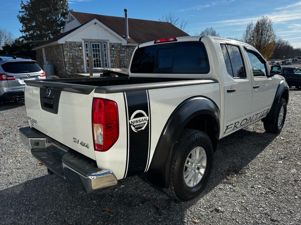 Used 2016 Nissan Frontier SV AWD/4WD image 4