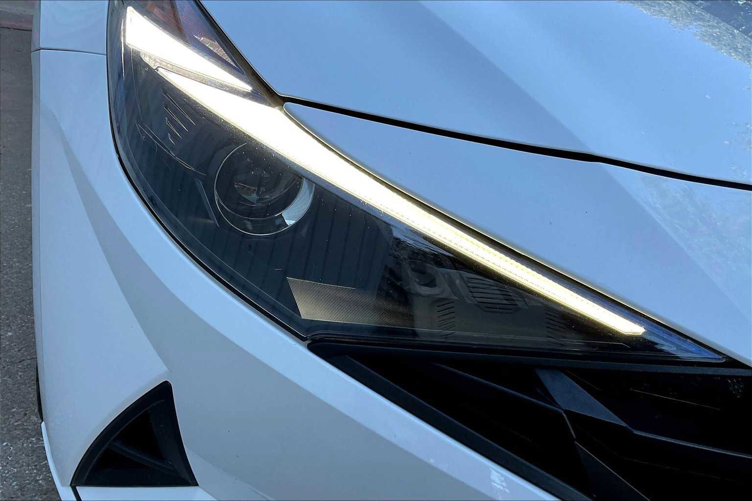 Used 2023 Hyundai Elantra Blue image 20