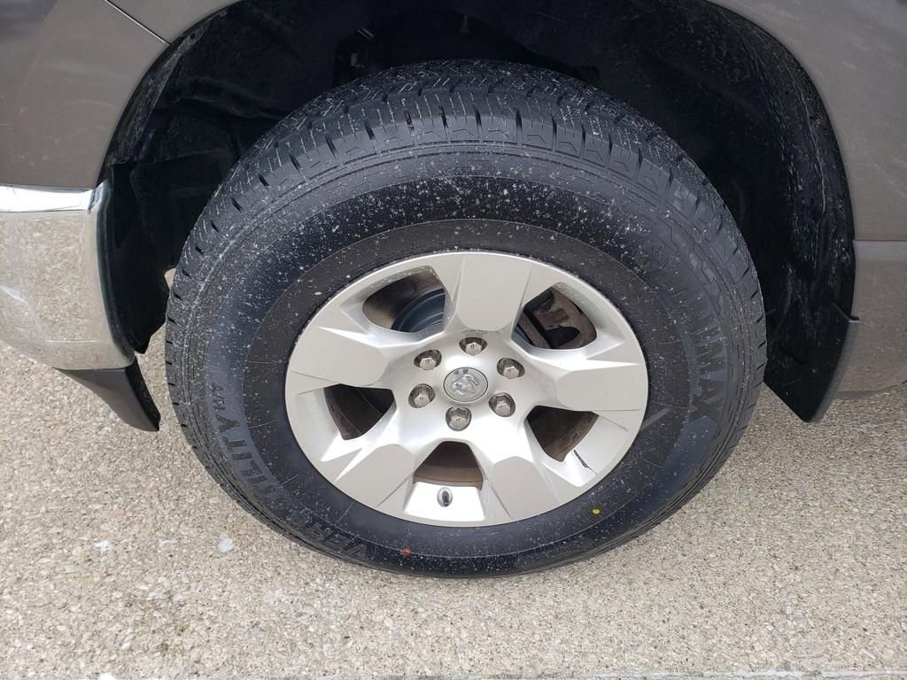 Used 2020 RAM 1500 Big Horn AWD/4WD image 42