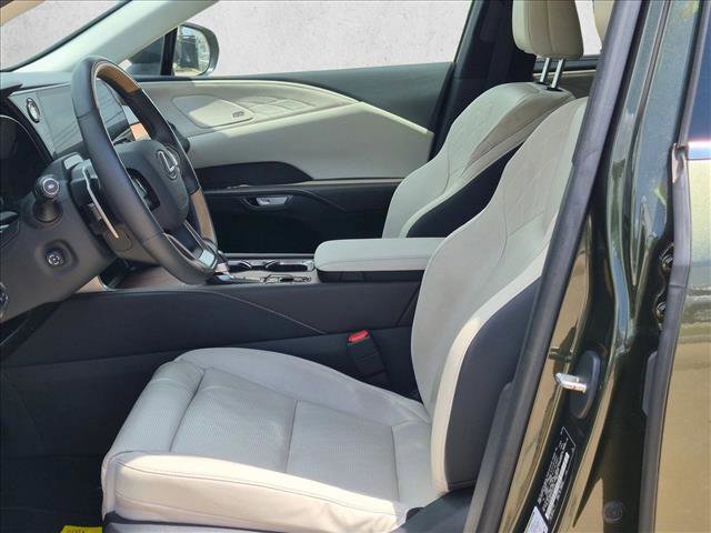 Used 2023 Lexus RX 350 FWD w/ Cold Area Package image 17