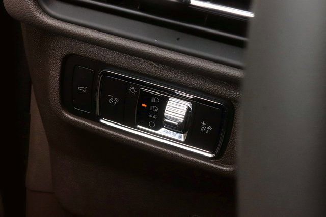 Used 2022 Lincoln Corsair Reserve w/ Sport Package AWD/4WD image 25