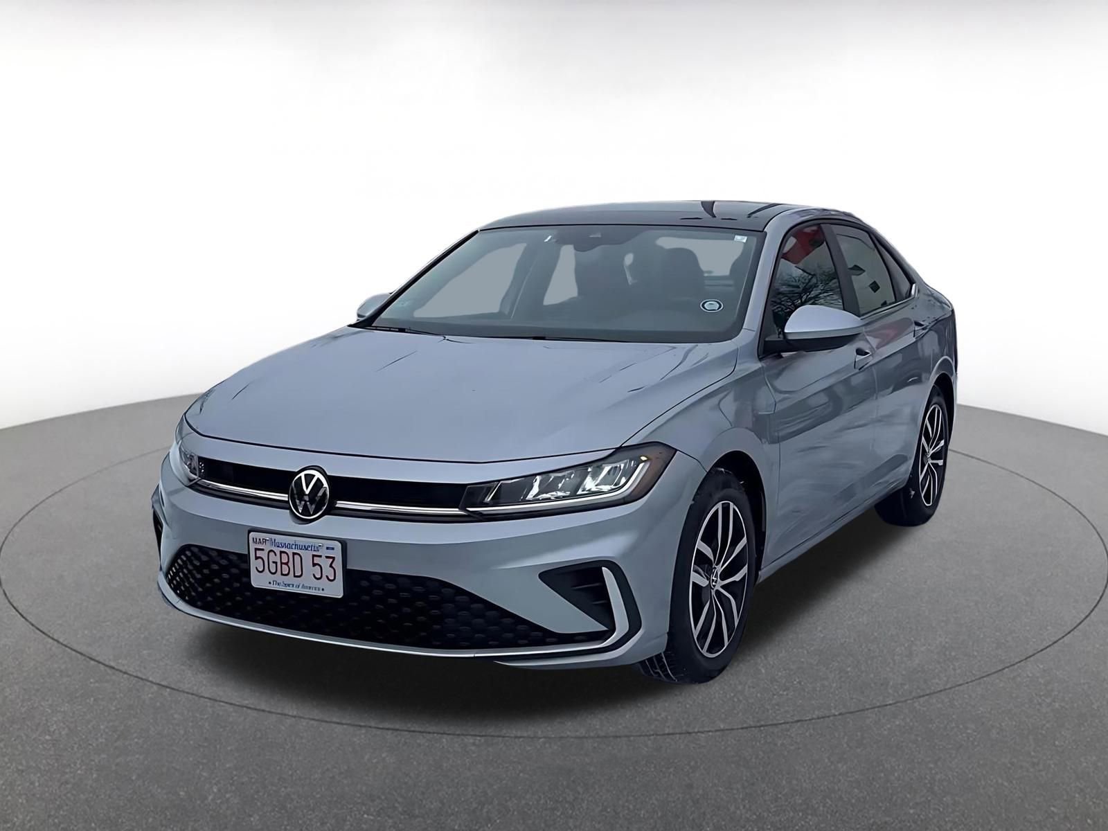 Used 2025 Volkswagen Jetta SE image 7