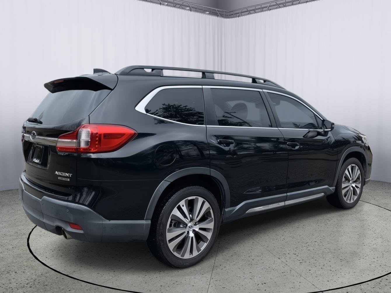 Used 2019 Subaru Ascent Limited AWD/4WD image 7
