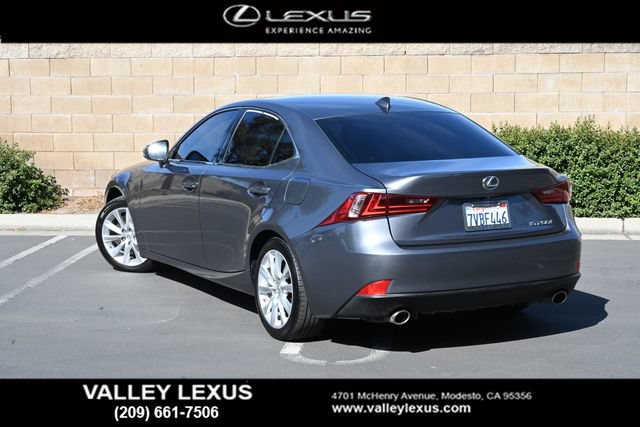 Used 2016 Lexus IS 200t w/ Accessory Package RWD image 4