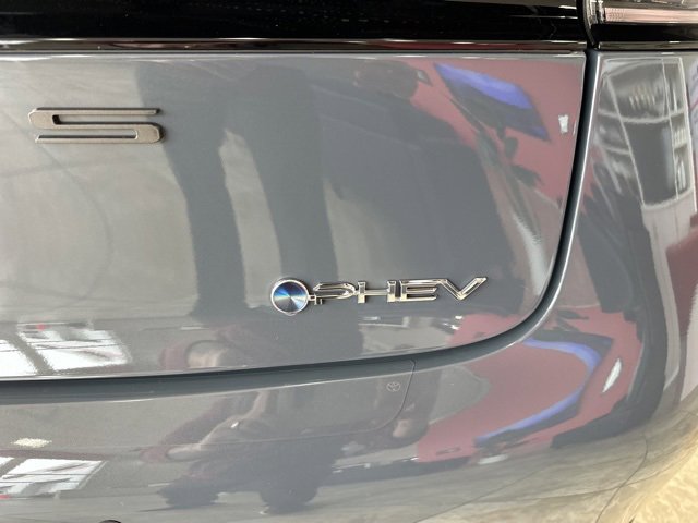 New 2026 Toyota Prius Plug-In Hybrid image 8