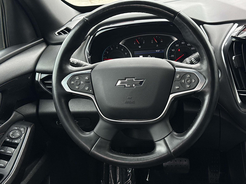 Used 2023 Chevrolet Traverse RS AWD/4WD image 17