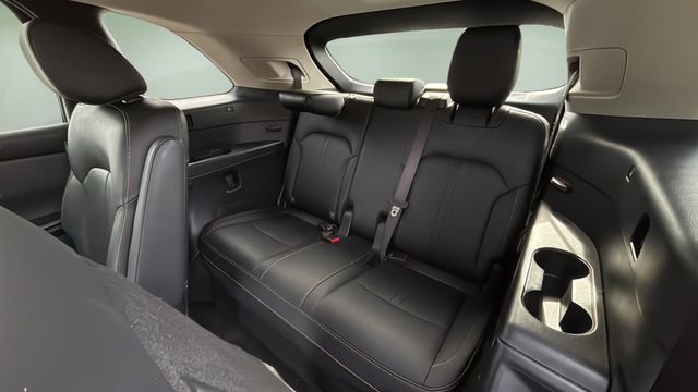 Used 2024 MAZDA CX-90 3.3 Turbo w/ Premium Package image 34