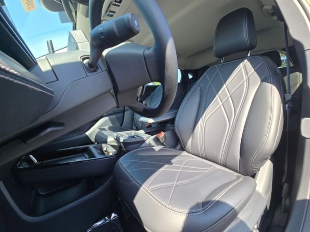 New 2025 Ford Mustang Mach-E Select w/ Comfort Package Lite image 20