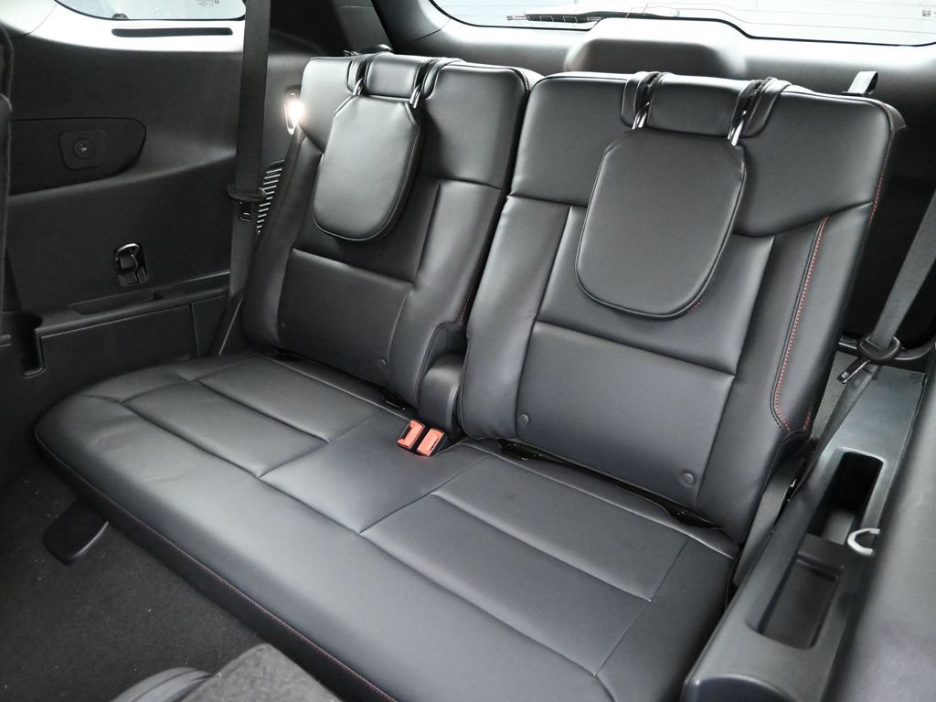 New 2026 Ford Explorer ST-Line w/ ST-Line Street Pack RWD image 19
