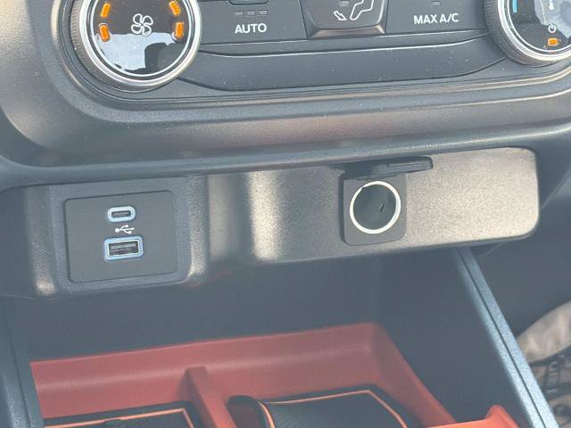 Certified 2024 Ford Maverick XLT FWD image 16