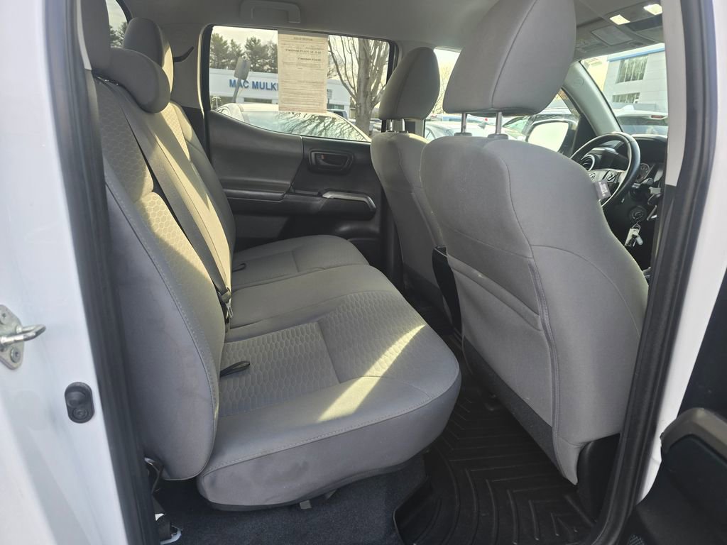 Used 2017 Toyota Tacoma SR5 w/ Tow Package image 12
