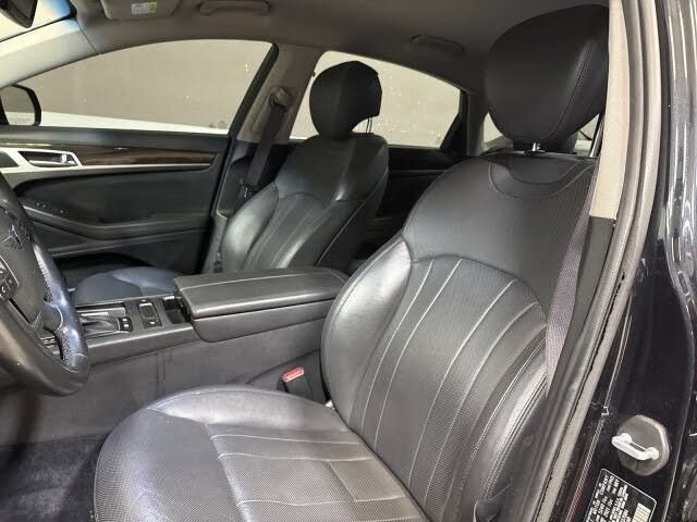 Used 2020 Genesis G80 3.8 RWD image 15