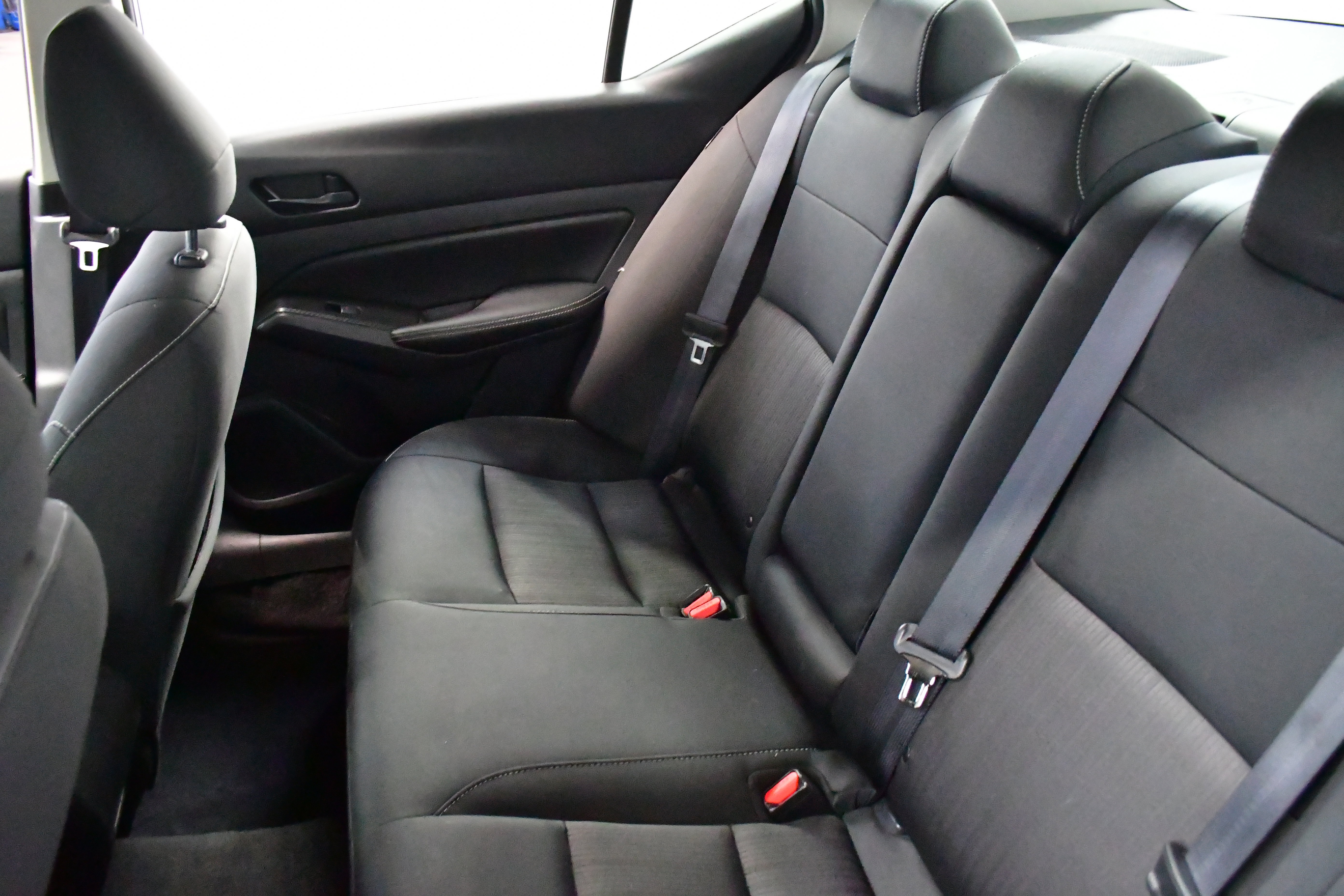 Used 2024 Nissan Altima 2.5 SV image 17