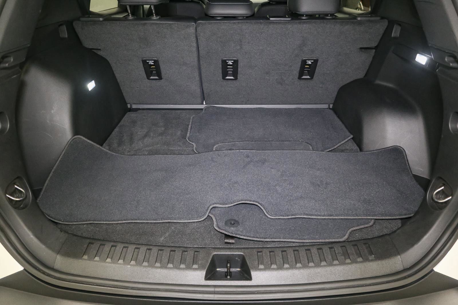 Used 2025 Chevrolet Equinox LT w/ Convenience Package II image 13