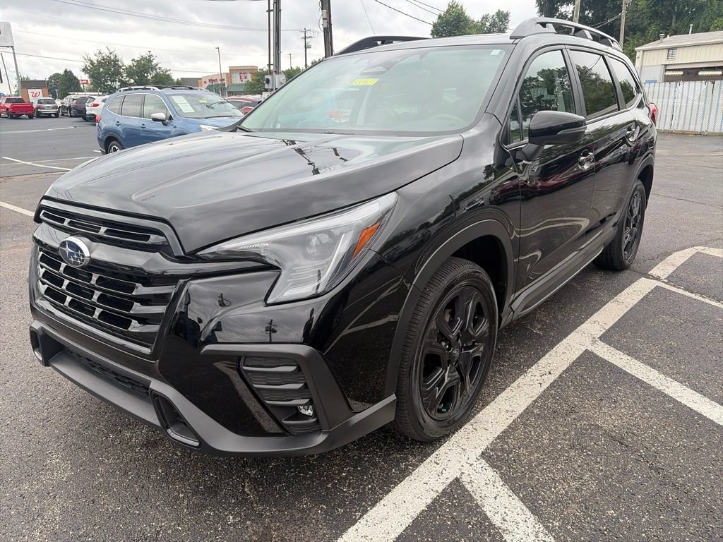 Used 2023 Subaru Ascent Onyx Edition AWD/4WD image 3