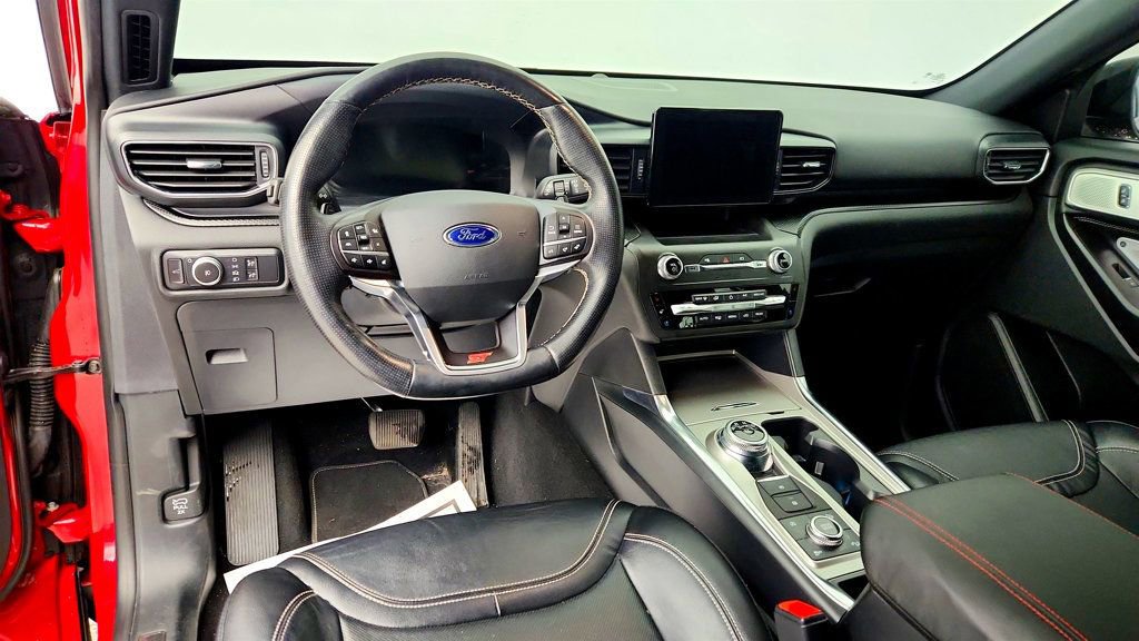 Used 2020 Ford Explorer ST w/ Premium Technology Package image 13