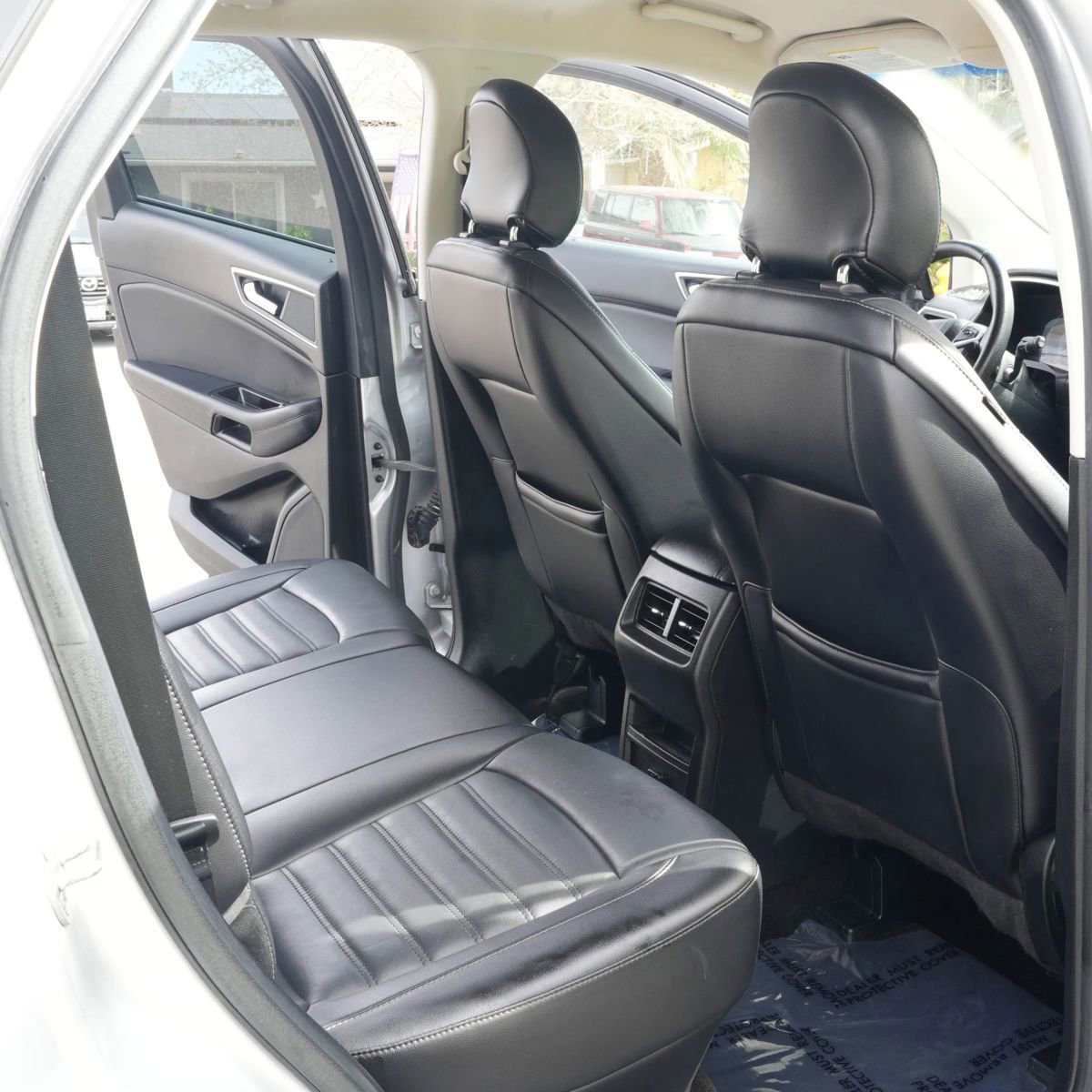 Used 2018 Ford Edge SEL image 13