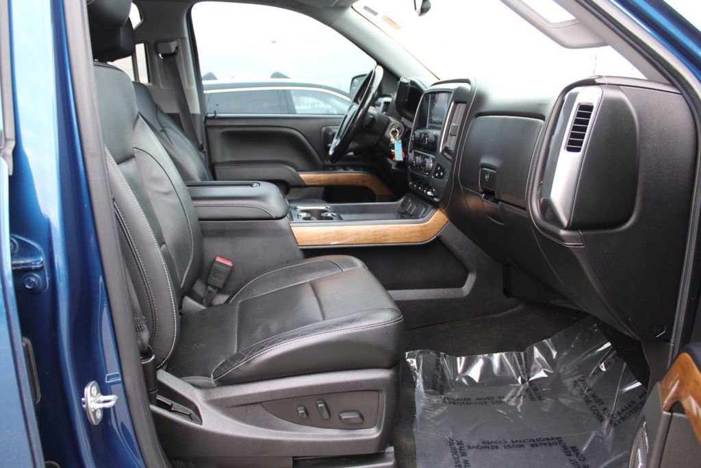 Used 2017 Chevrolet Silverado 1500 LTZ w/ Sport Package image 17