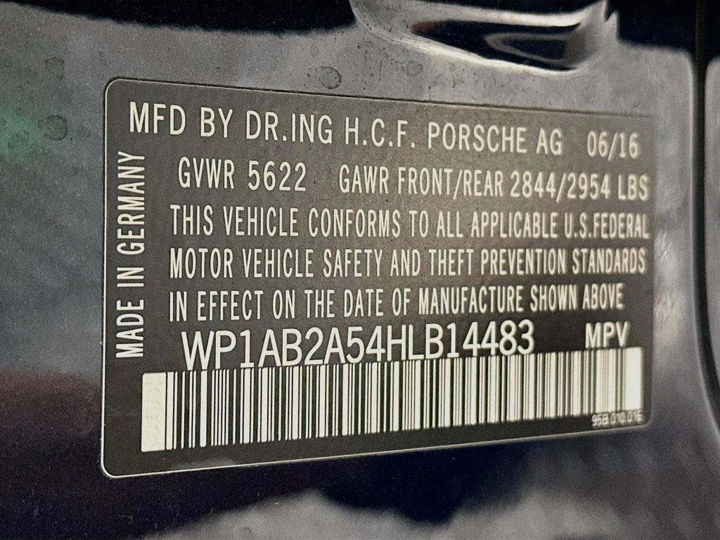 Certified 2017 Porsche Macan S AWD/4WD image 35