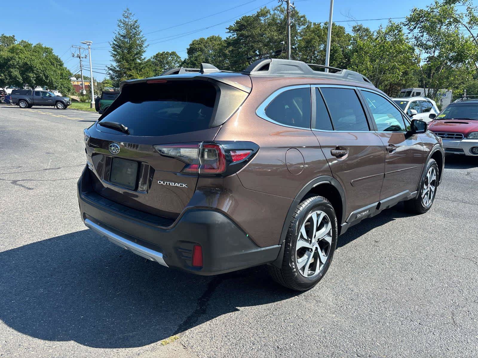 Used 2022 Subaru Outback Limited AWD/4WD image 3