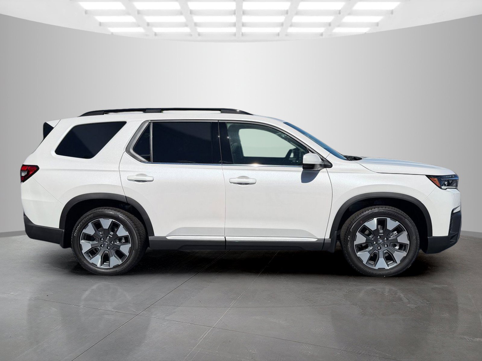 New 2026 Honda Pilot Touring image 6