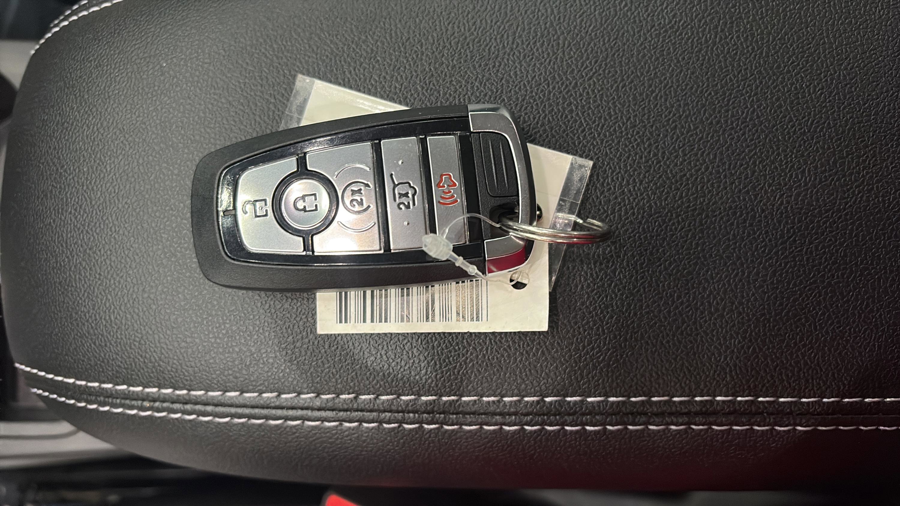 Used 2024 Ford Escape SE image 19