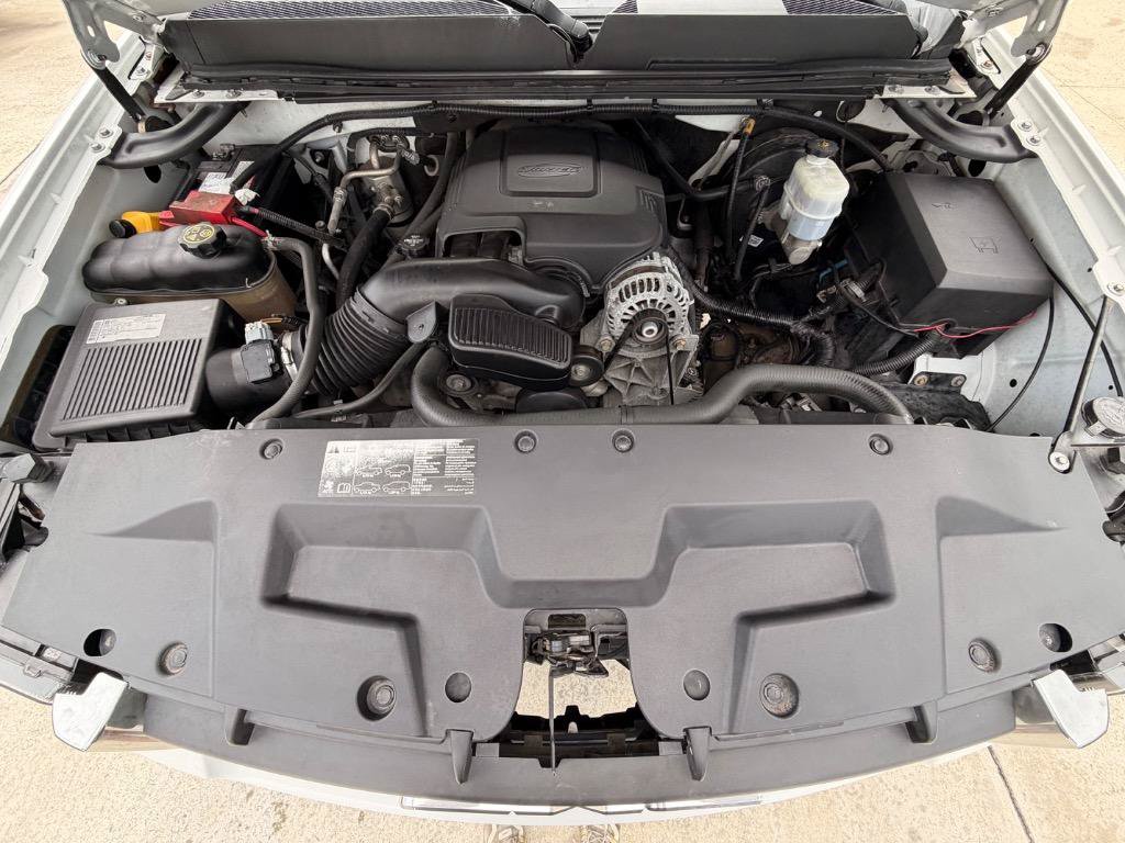 Used 2012 GMC Sierra 1500 SLT w/ All-Terrain Package AWD/4WD image 8