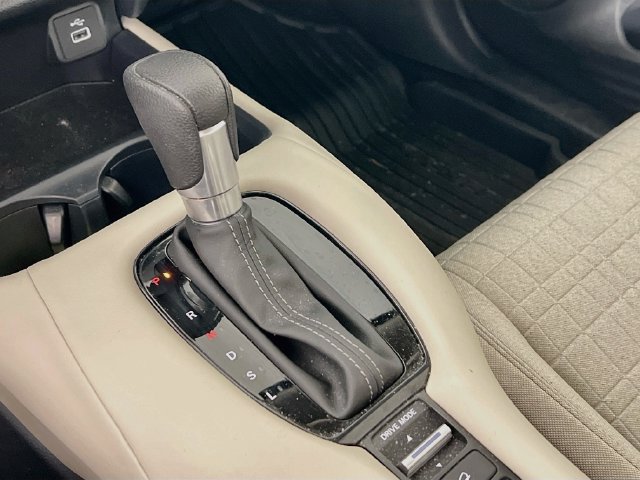 Used 2024 Honda HR-V LX image 18
