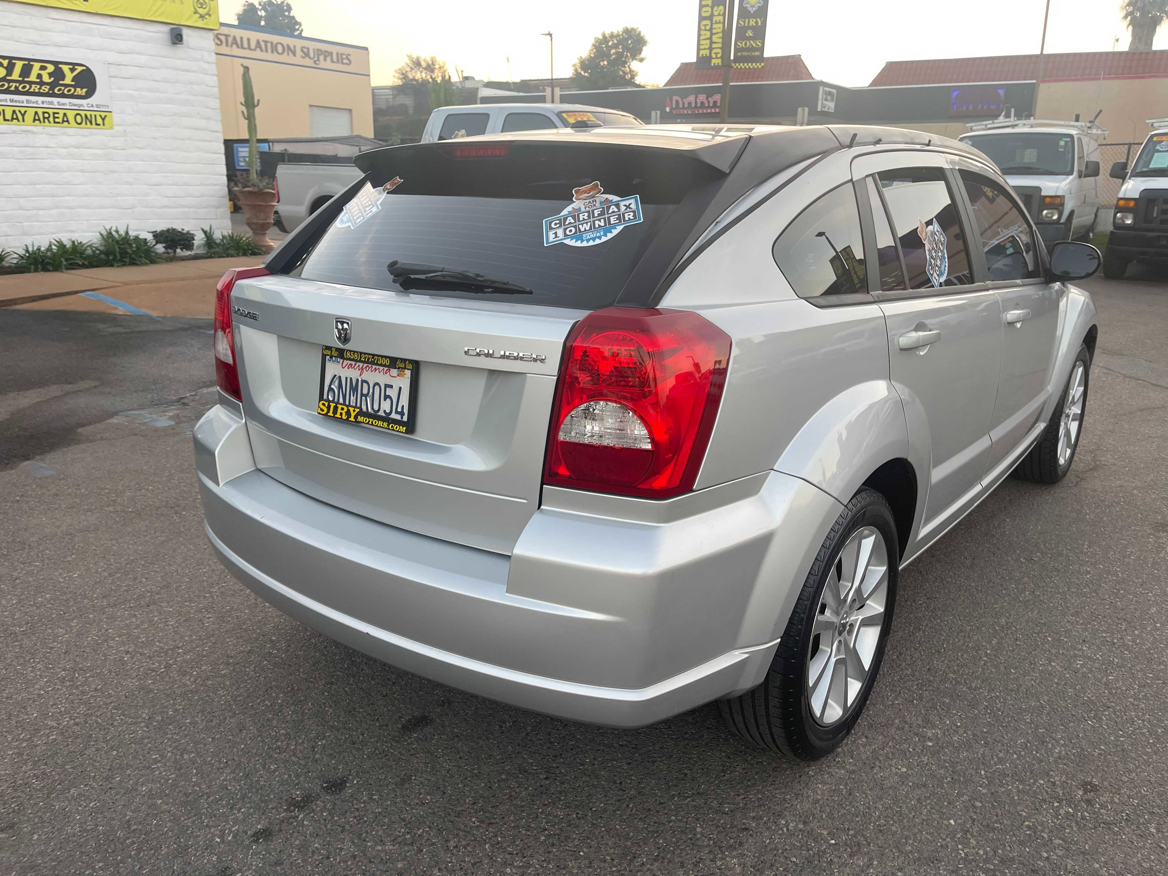 Used 2010 Dodge Caliber Heat w/ Premium Sound Group image 3