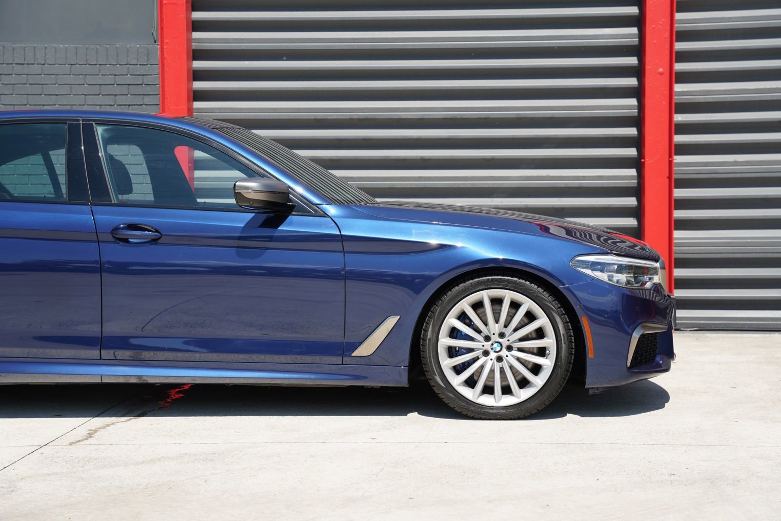 Used 2020 BMW M550i xDrive w/ Dynamic Handling Package AWD/4WD image 4