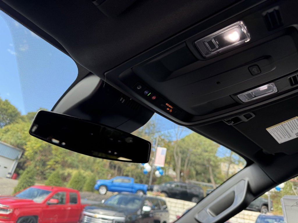 New 2026 Chevrolet Suburban LS image 24