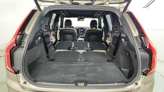 New 2026 Volvo XC90 T8 Plus w/ Protection Package Premier AWD/4WD image 42